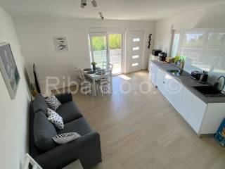 Apartman s okućnicom, Prodaja, Pag, Šimuni