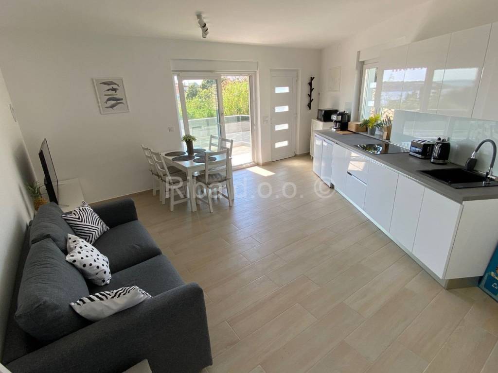 Apartman s okućnicom, Prodaja, Pag, Šimuni