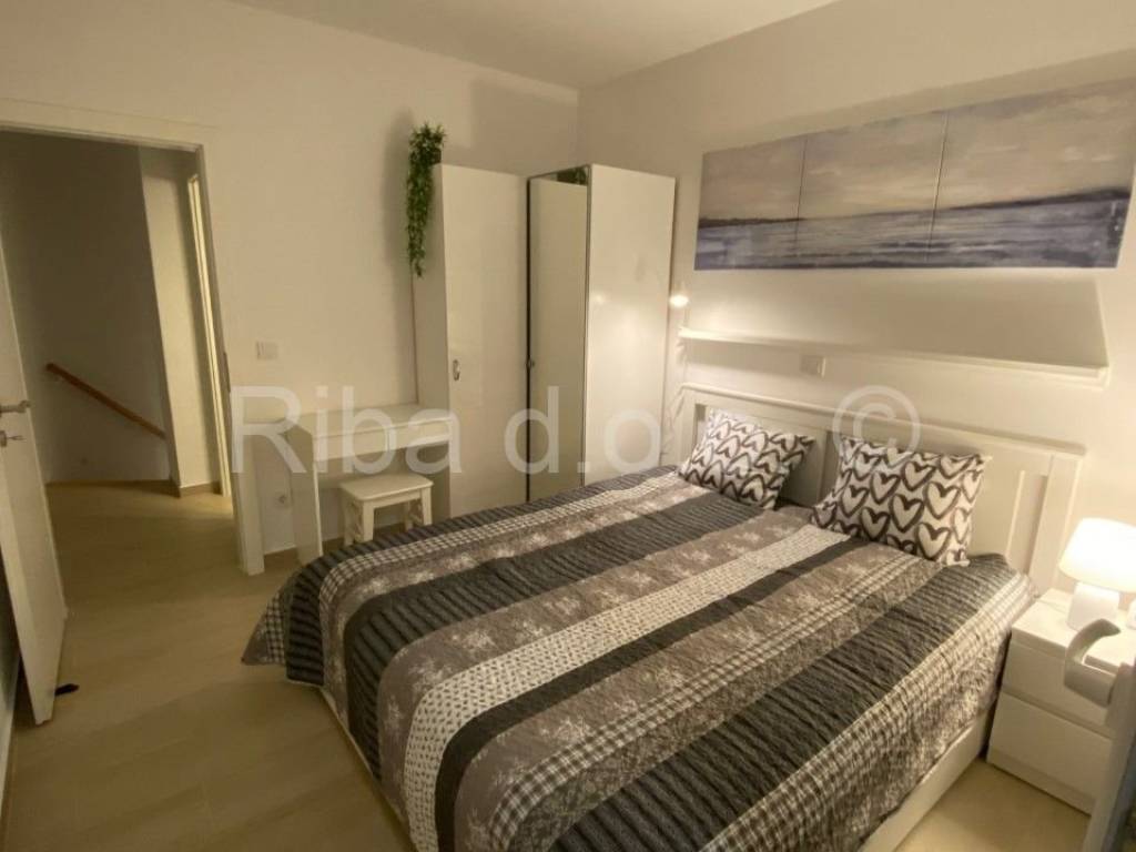 Apartman s okućnicom, Prodaja, Pag, Šimuni
