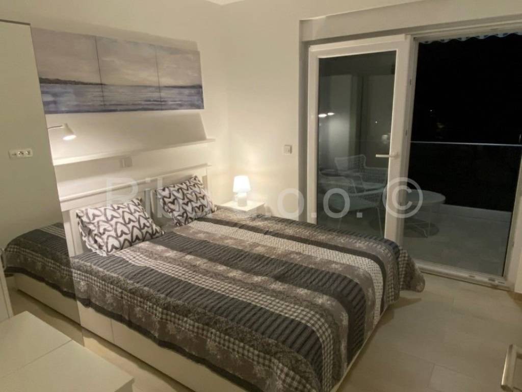 Apartman s okućnicom, Prodaja, Pag, Šimuni