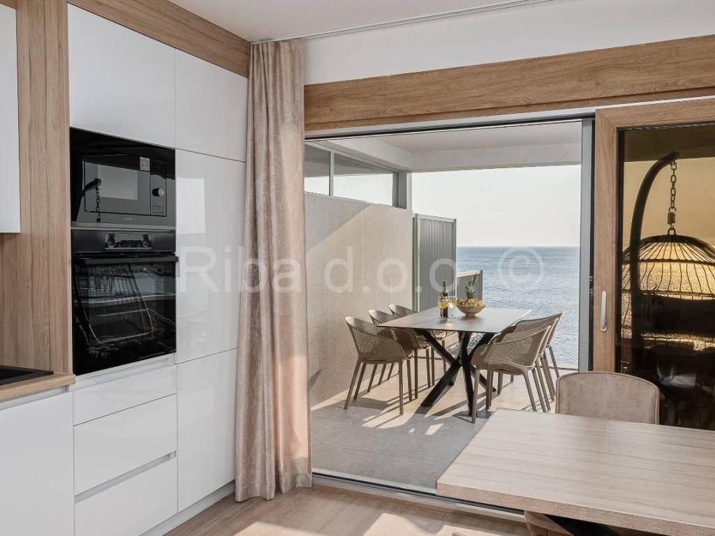 Luksuzni apartman, Prodaja, Povljana, Povljana