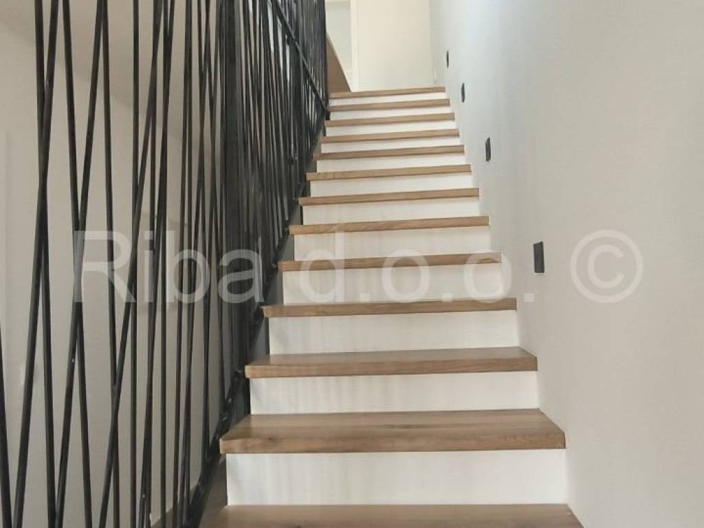Stan u urbanoj vili, Prodaja, Pag, Šimuni