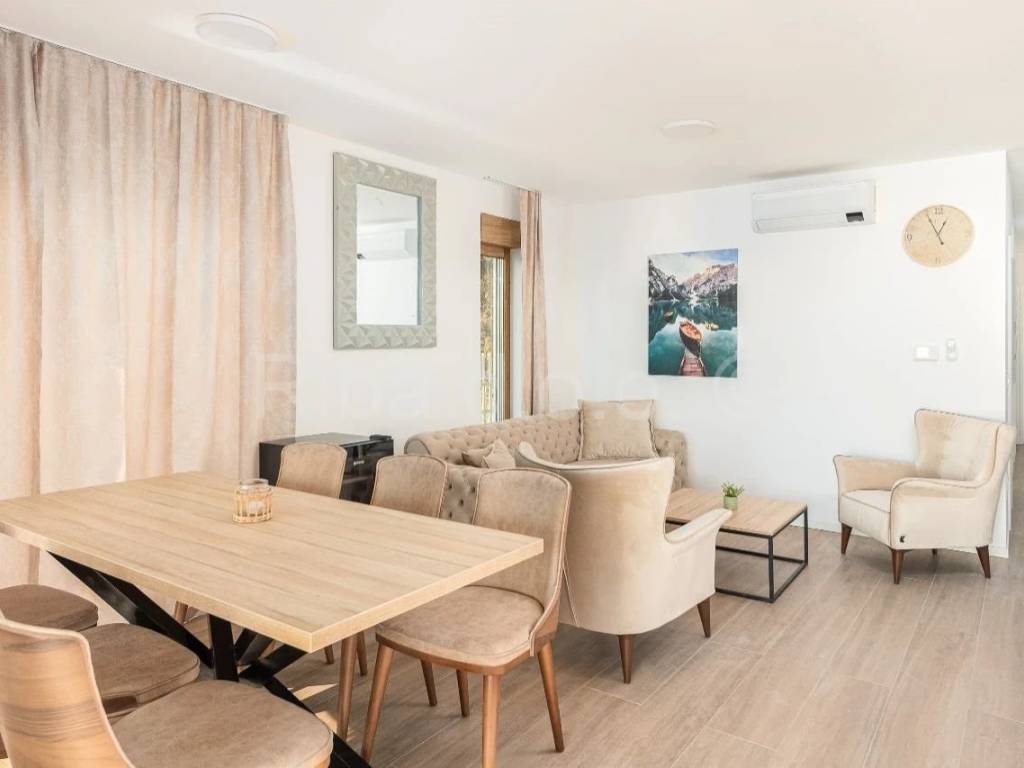 Luksuzni apartman, Prodaja, Povljana, Povljana