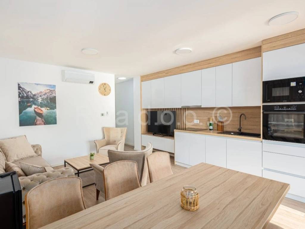 Luksuzni apartman, Prodaja, Povljana, Povljana