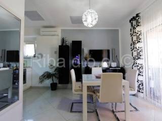 Apartman, Prodaja, Sali, Sali