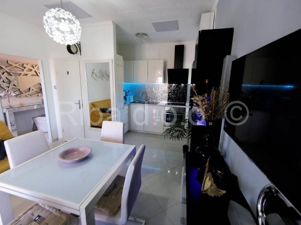 Apartman, Prodaja, Sali, Sali
