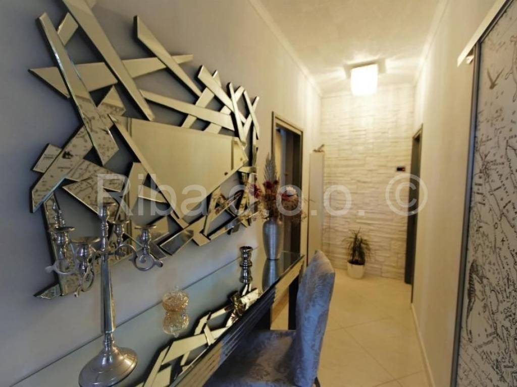 Apartman, Prodaja, Sali, Sali