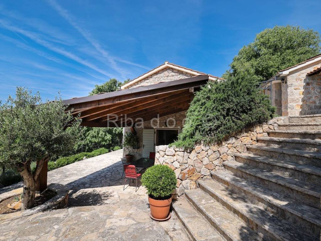 Kamena kuća, Prodaja, Starigrad, Tribanj