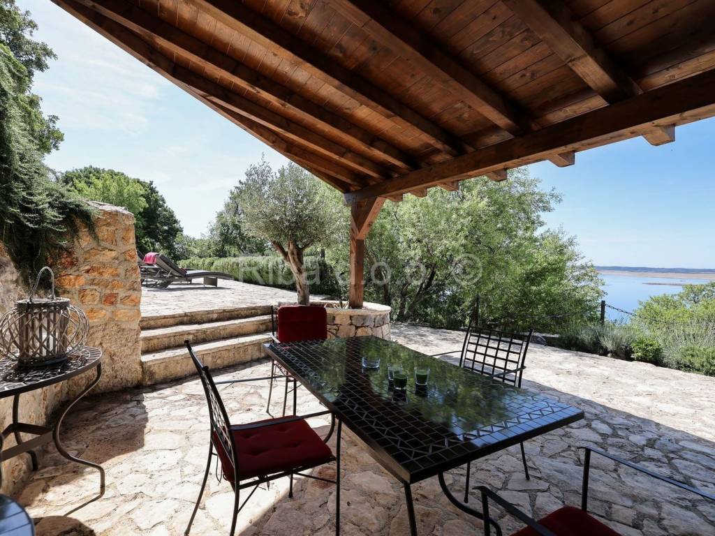 Kamena kuća, Prodaja, Starigrad, Tribanj