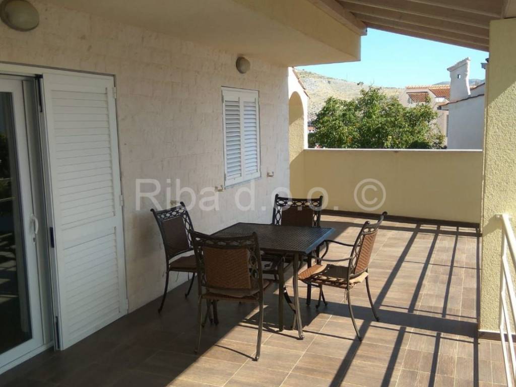 Apartmanska kuća, Prodaja, Šibenik - Okolica, Žaborić
