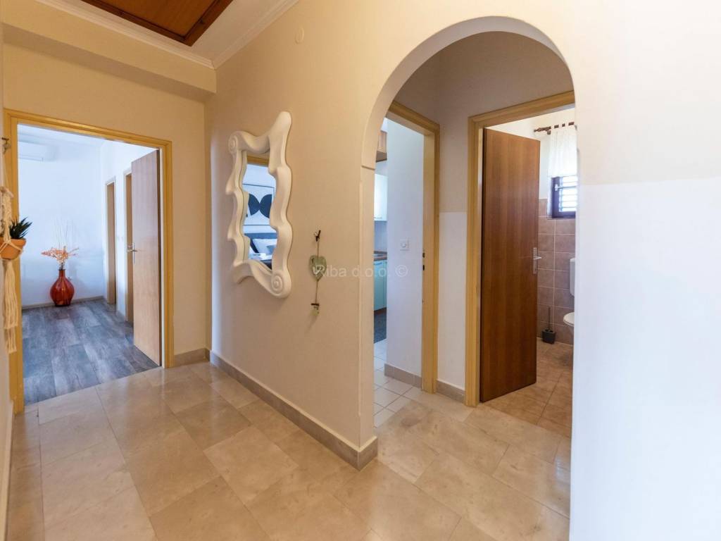 Stan u kući, Prodaja, Vodice, Srima