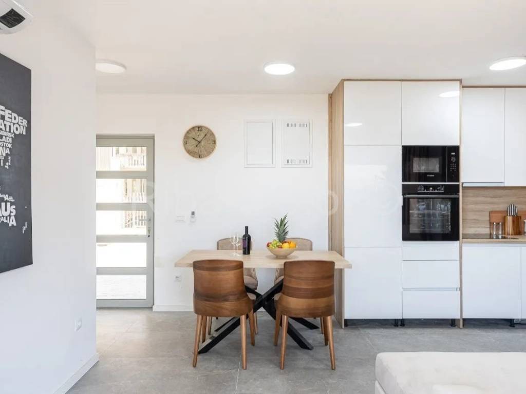 Luksuzni apartman, Prodaja, Povljana, Povljana