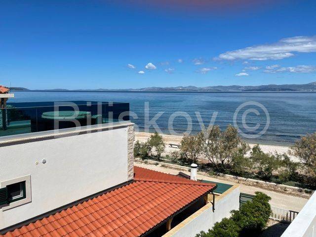Apartmanska kuća, Prodaja, Supetar, Mirca