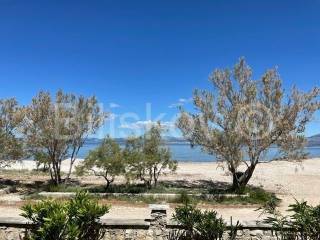 Apartmanska kuća, Prodaja, Supetar, Mirca