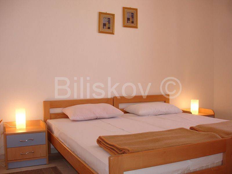 Apartmanska kuća, Prodaja, Supetar, Mirca