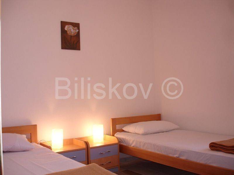 Apartmanska kuća, Prodaja, Supetar, Mirca