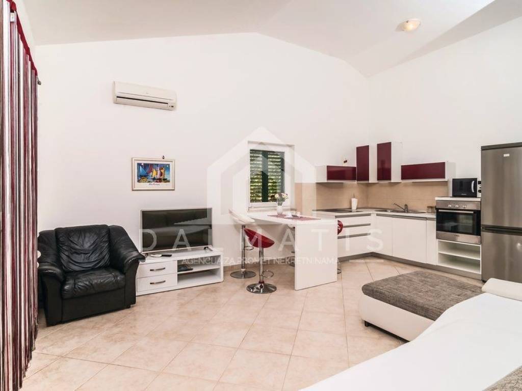 Vila, Prodaja, Supetar, Splitska