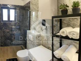 Vila, Prodaja, Privlaka, Privlaka