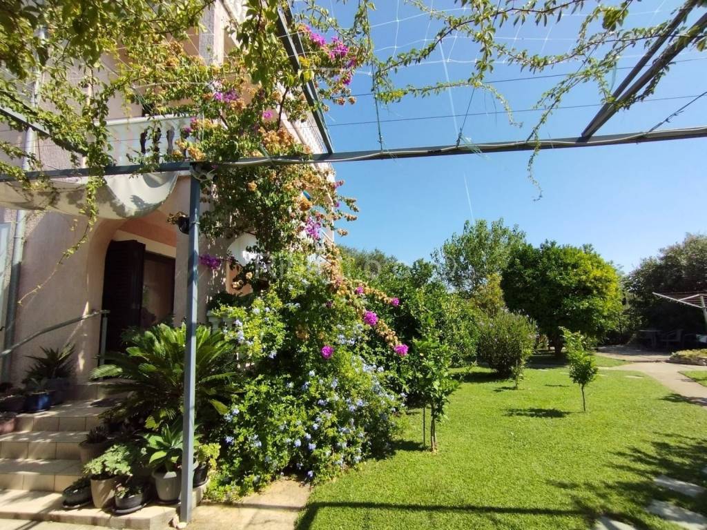 Apartmanska kuća, Prodaja, Vodice, Vodice