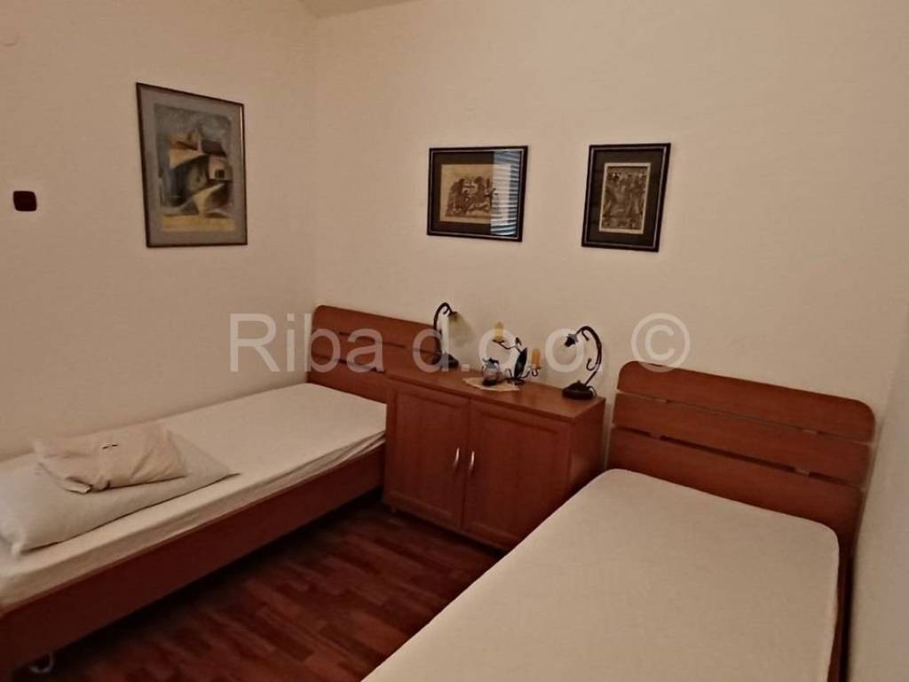 Apartmanska kuća, Prodaja, Pakoštane, Drage