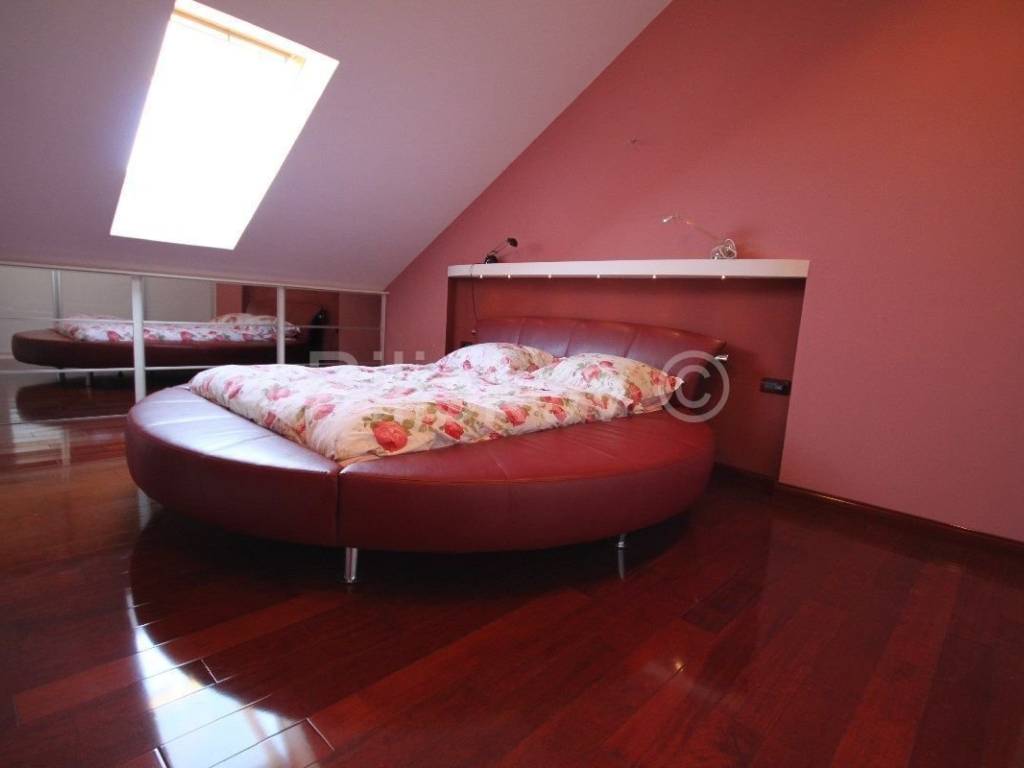 Stan u zgradi, Najam, Kaštela, Kaštel Kambelovac