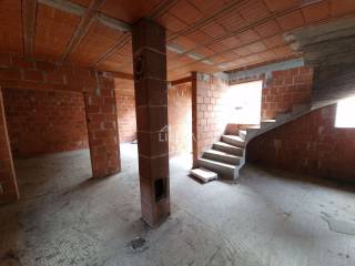 Stambeno poslovni objekt, Prodaja, Belica, Belica