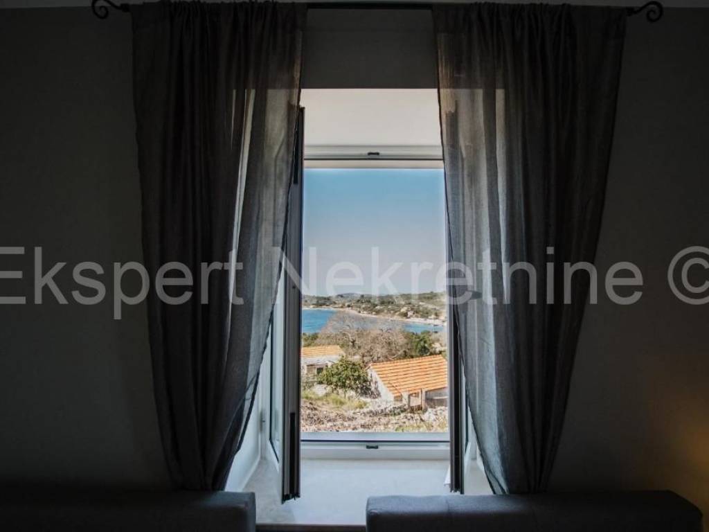 Dvojna kuća, Prodaja, Trogir - Okolica, Drvenik Mali