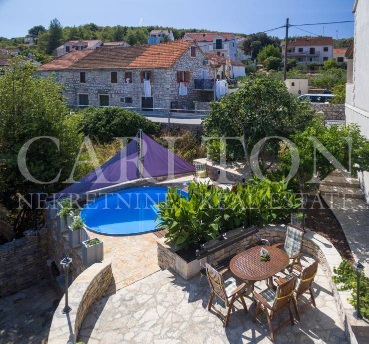 Kamena kuća, Prodaja, Supetar, Supetar