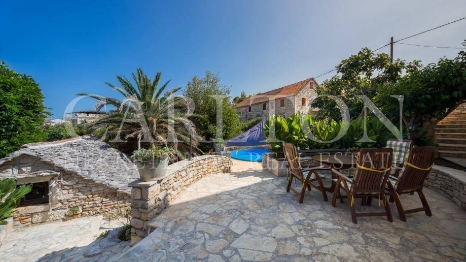 Kamena kuća, Prodaja, Supetar, Supetar