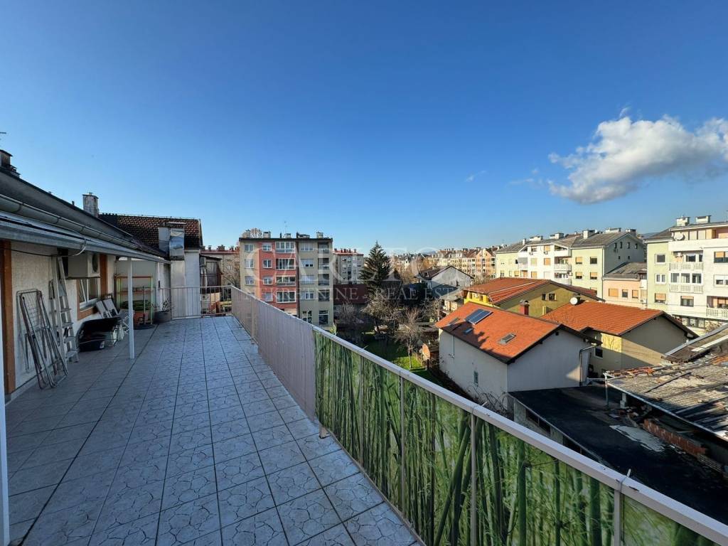 Stan u zgradi, Prodaja, Zagreb, Stenjevec