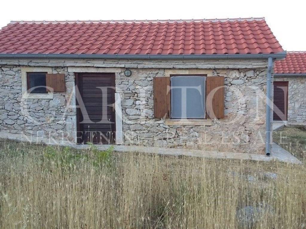 Kamena kuća, Prodaja, Vir, Vir