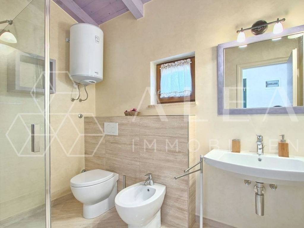 Kamena kuća, Prodaja, Tinjan, Kringa