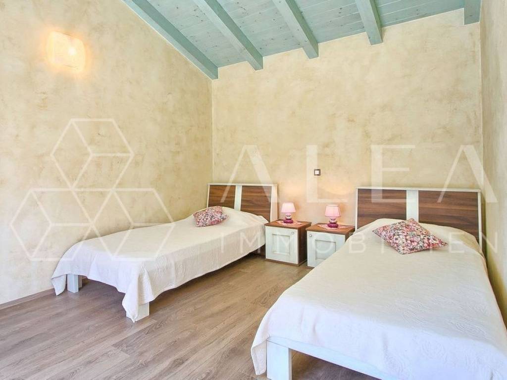 Kamena kuća, Prodaja, Tinjan, Kringa