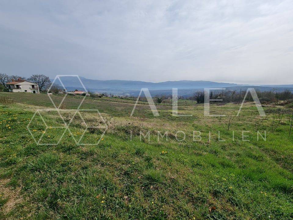 Građevinsko zemljište, Prodaja, Pićan, Pićan