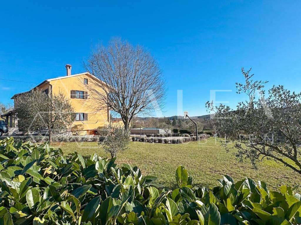 Obiteljska kuća, Prodaja, Karojba, Škropeti