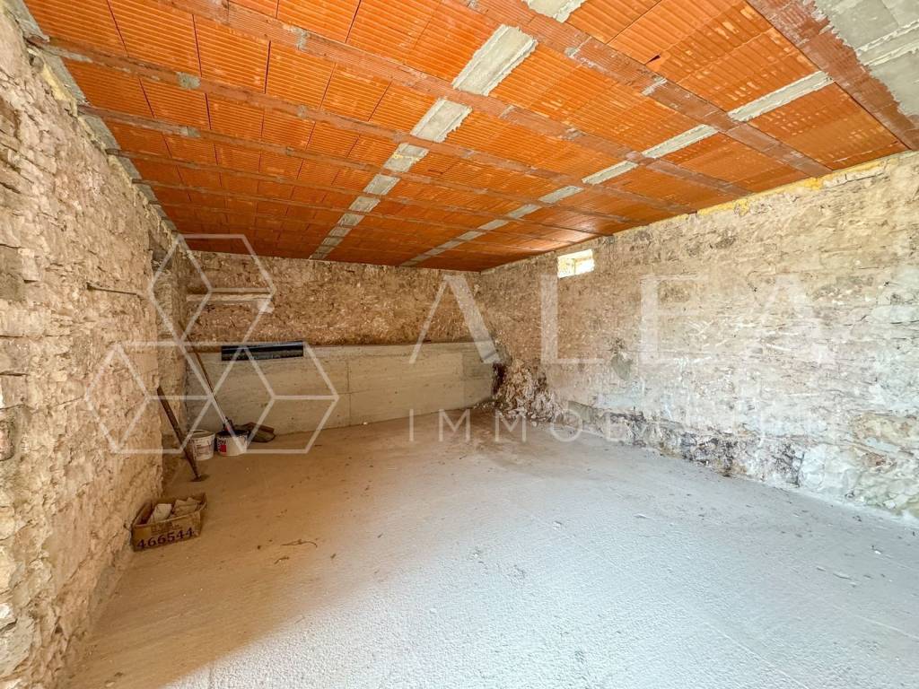 Kamena kuća, Prodaja, Žminj, Žminj
