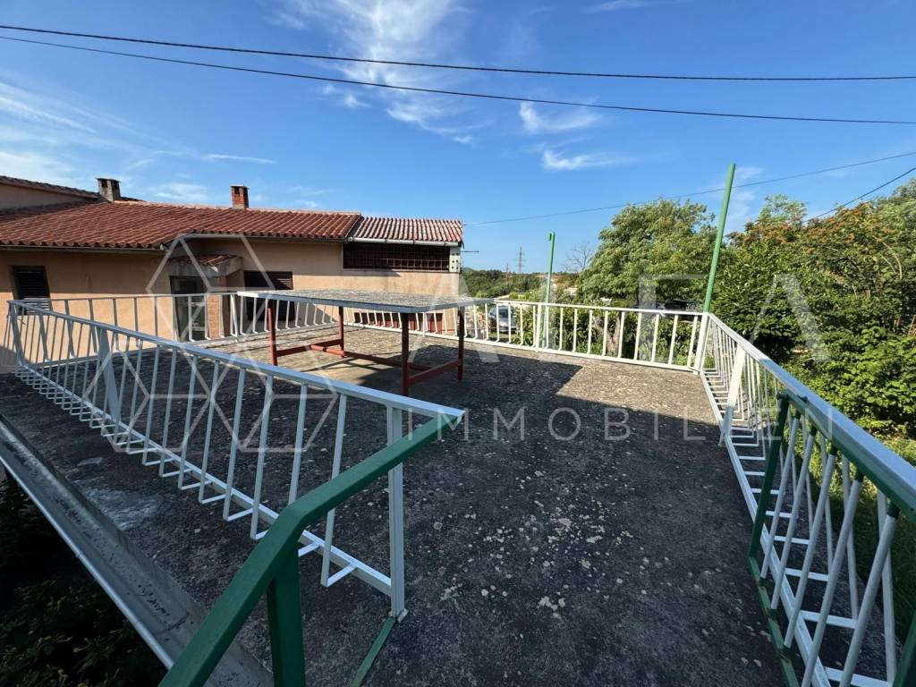 Obiteljska kuća, Prodaja, Labin, Vinež