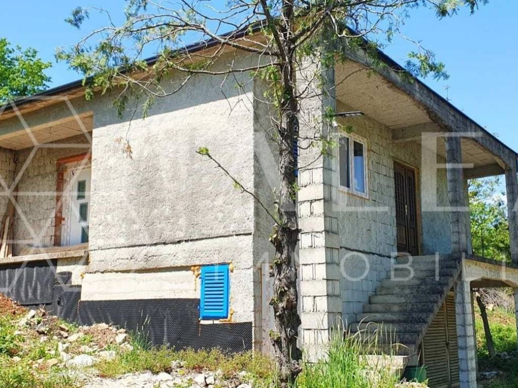 Kuća u izgradnji, Prodaja, Pićan, Pićan