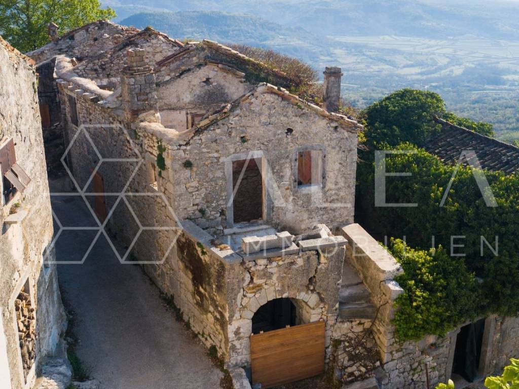 Kamena kuća, Prodaja, Pićan, Pićan