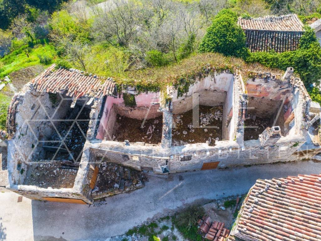 Kamena kuća, Prodaja, Pićan, Pićan