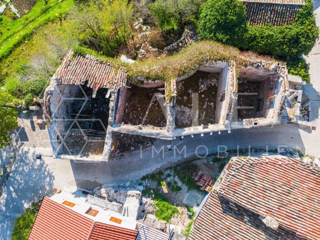Kamena kuća, Prodaja, Pićan, Pićan