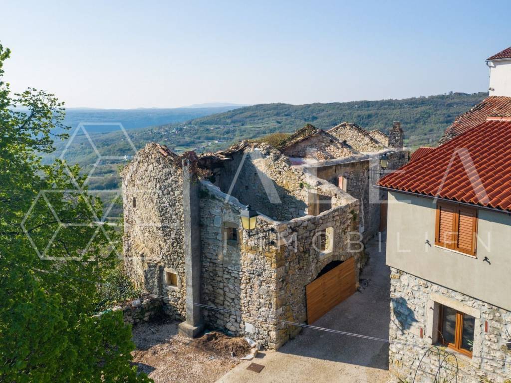 Kamena kuća, Prodaja, Pićan, Pićan