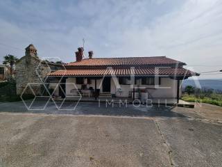 Kamena kuća, Prodaja, Pićan, Sveta Katarina