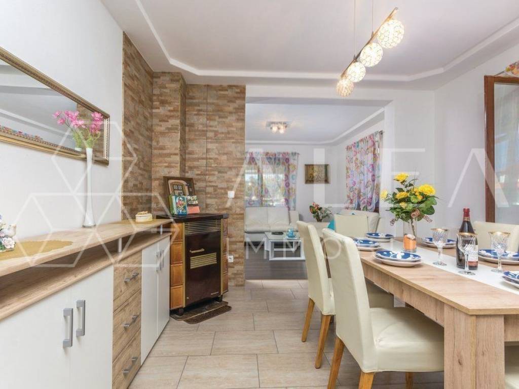 Apartmanska kuća, Prodaja, Labin, Labin