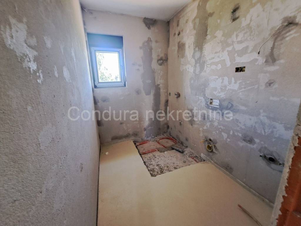 Kuća u nizu, Prodaja, Vrsi, Zukve