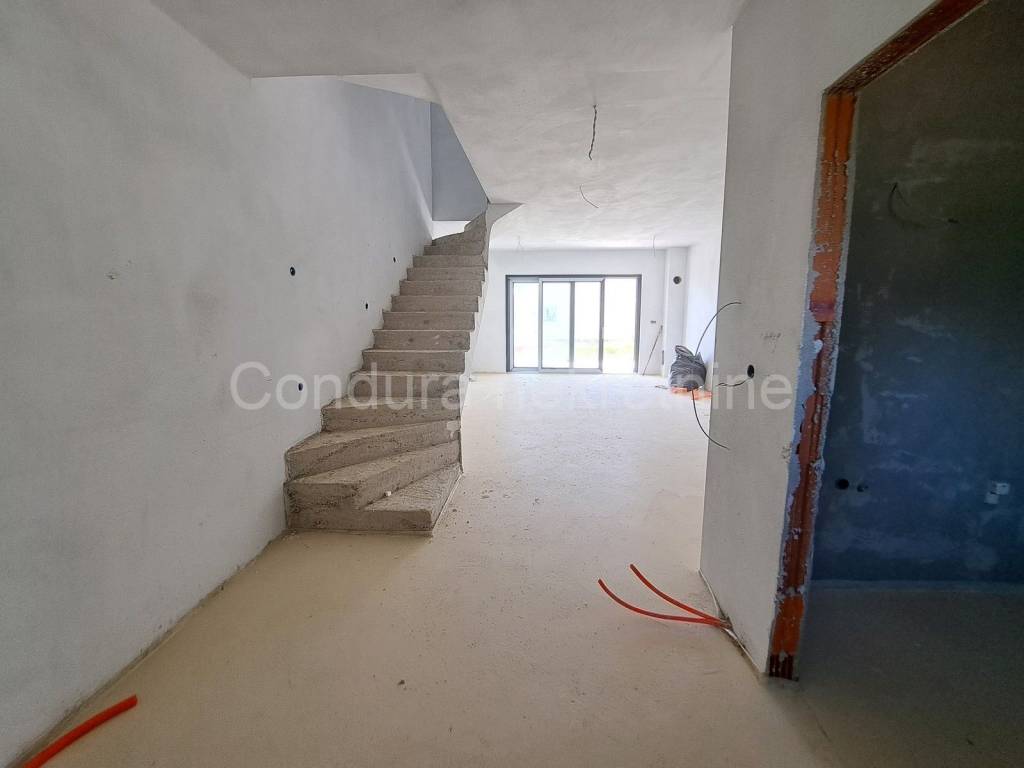 Kuća u nizu, Prodaja, Vrsi, Zukve