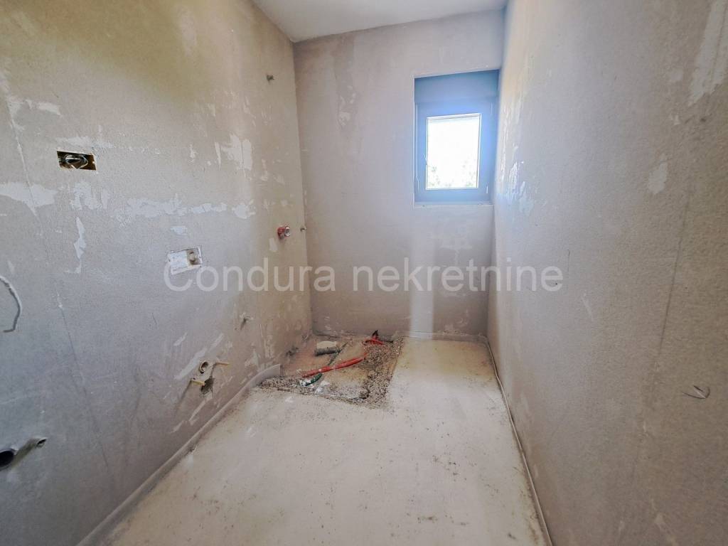 Kuća u nizu, Prodaja, Vrsi, Zukve