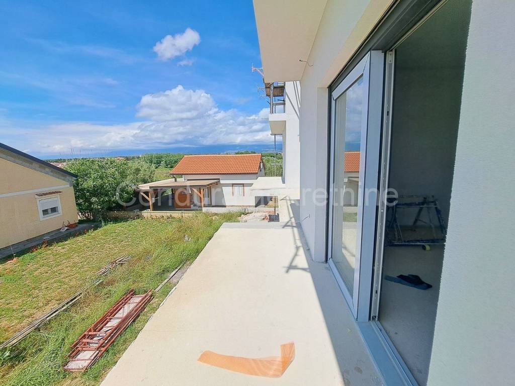 Kuća u nizu, Prodaja, Vrsi, Zukve