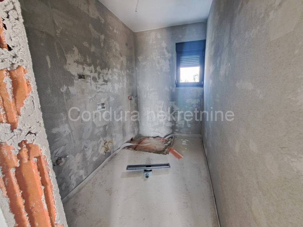 Kuća u nizu, Prodaja, Vrsi, Zukve