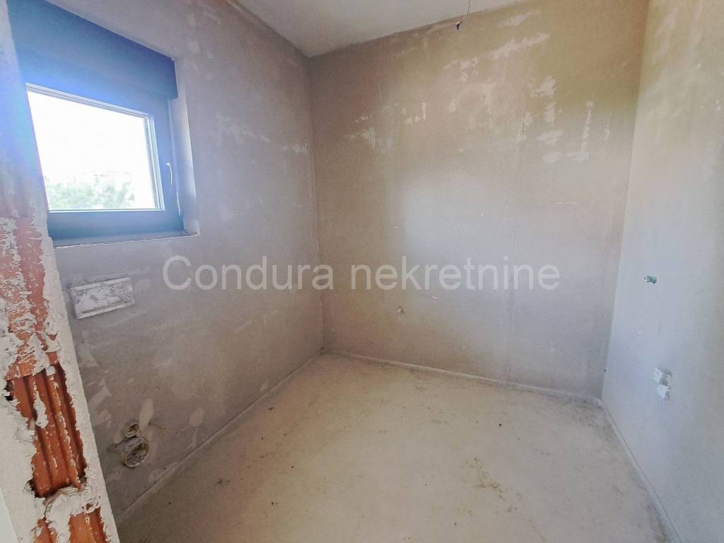 Kuća u nizu, Prodaja, Vrsi, Zukve